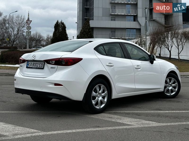 Седан Mazda 3 2018 в Києві