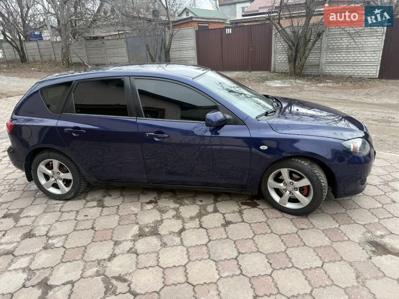 Хэтчбек Mazda 3 2004 в Днепре