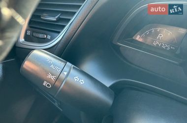 Седан Mazda 3 2017 в Чернигове фото 25 Седан Mazda 3 2017 в Чернигове