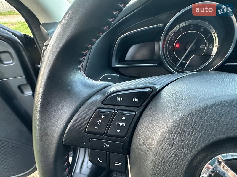 Хетчбек Mazda 3 2016 в Києві