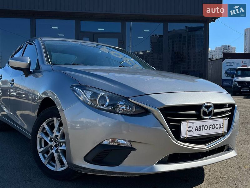 Седан Mazda 3 2016 в Києві