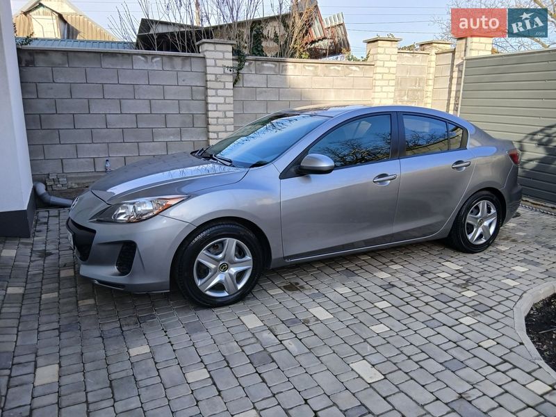Седан Mazda 3 2011 в Херсоне