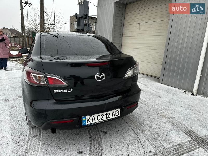 Седан Mazda 3 2011 в Кропивницькому