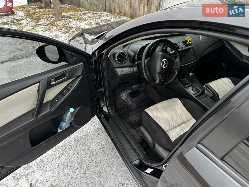 Седан Mazda 3 2011 в Кропивницькому