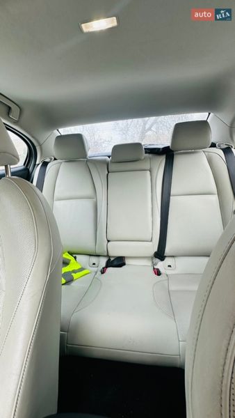 Седан Mazda 3 2019 в Кропивницькому