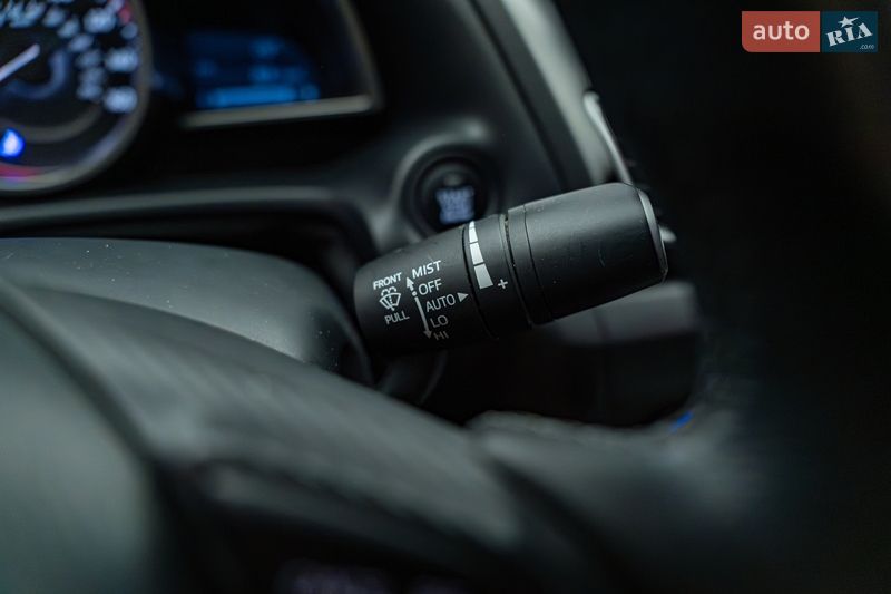 Седан Mazda 3 2016 в Киеве