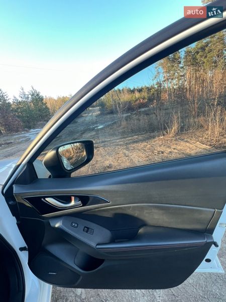 Хетчбек Mazda 3 2015 в Ірпені