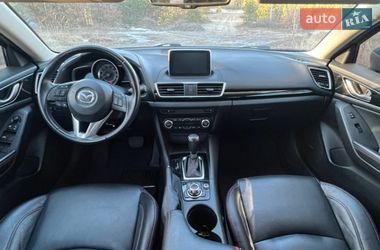 Хэтчбек Mazda 3 2015 в Ирпене