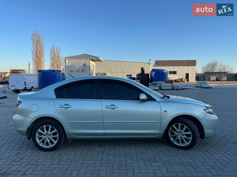Седан Mazda 3 2008 в Первомайську