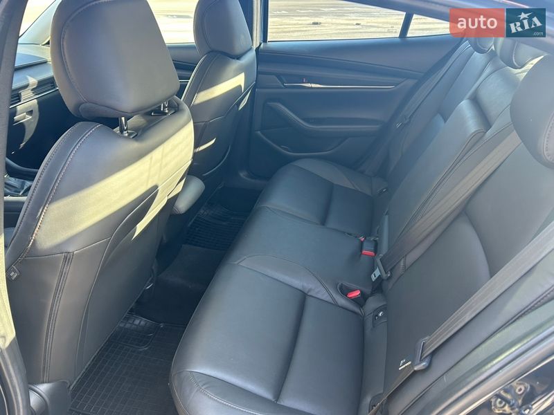 Седан Mazda 3 2019 в Полтаве