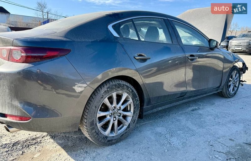 Седан Mazda 3 2021 в Києві