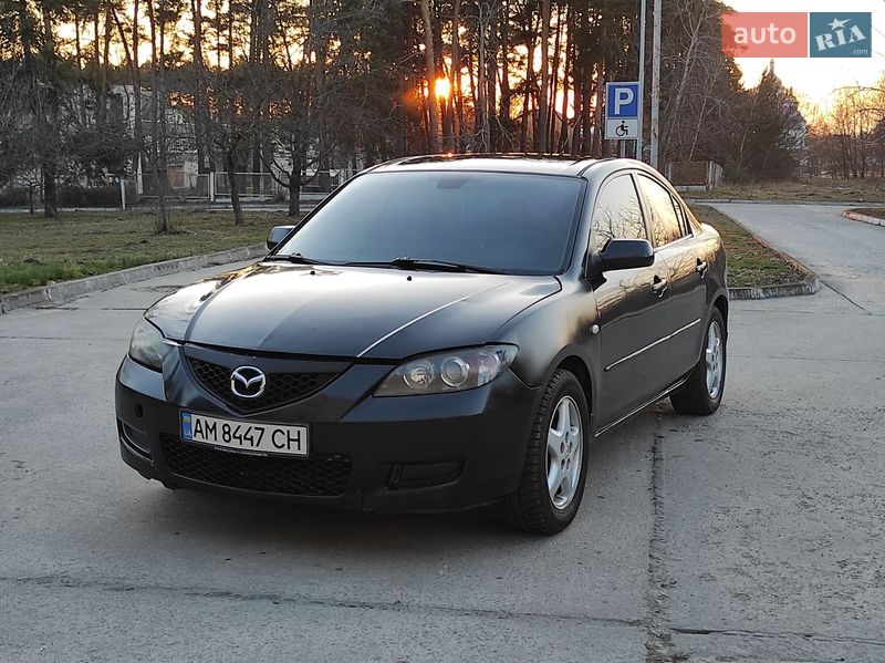 Седан Mazda 3 2008 в Нетешине