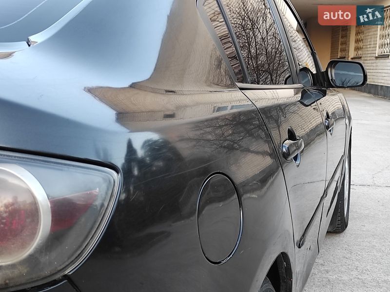 Седан Mazda 3 2008 в Нетешине