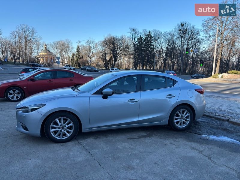Седан Mazda 3 2017 в Києві