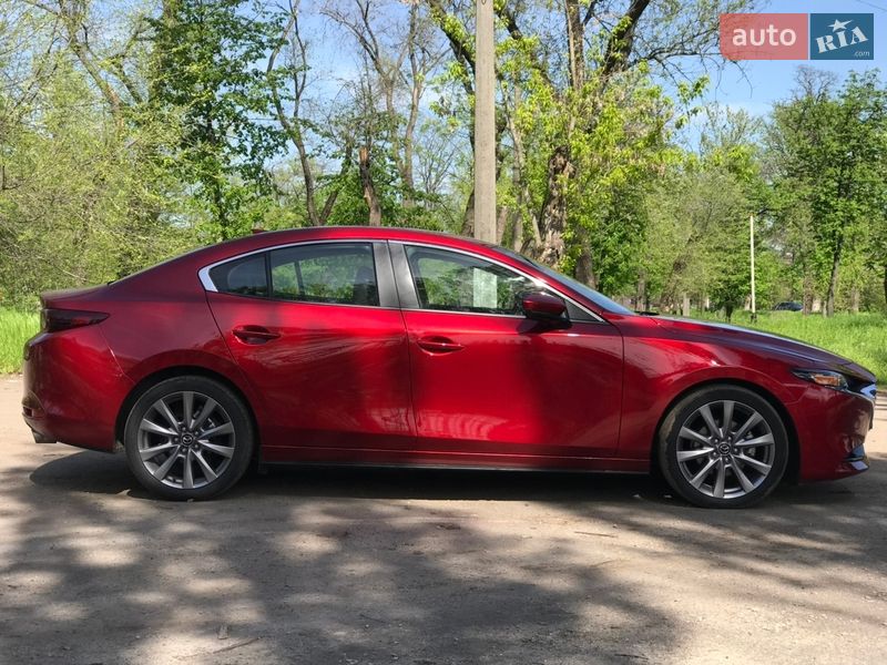 Седан Mazda 3 2019 в Кривом Роге