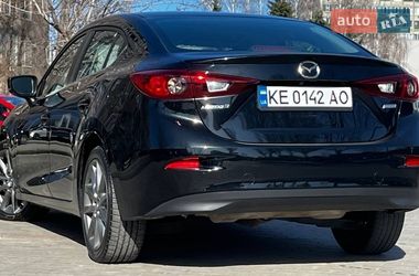 Седан Mazda 3 2018 в Днепре