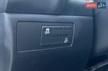Седан Mazda 3 2017 в Киеве