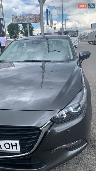 Седан Mazda 3 2017 в Киеве