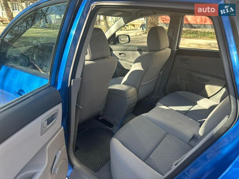 Хетчбек Mazda 3 2004 в Покрові
