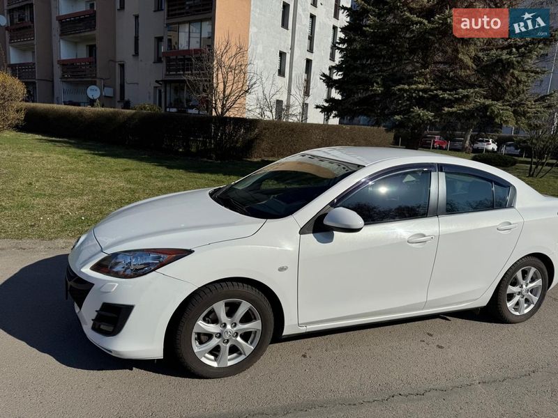 Седан Mazda 3 2011 в Одессе