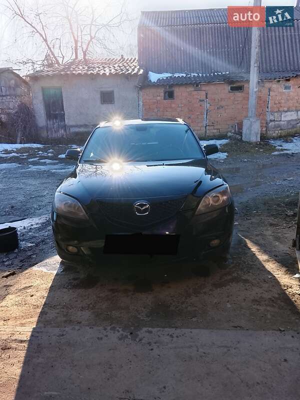 Хетчбек Mazda 3 2004 в Деражні