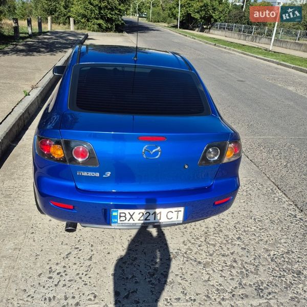 Седан Mazda 3 2005 в Южноукраїнську