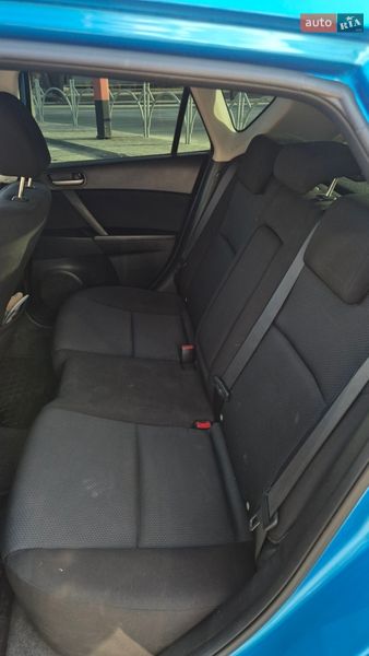 Хэтчбек Mazda 3 2011 в Днепре