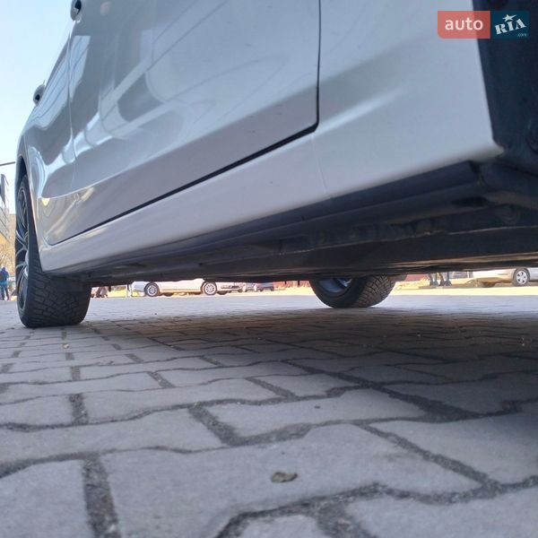 Хэтчбек Mazda 3 2014 в Шептицькому