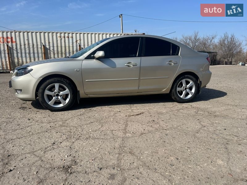 Седан Mazda 3 2004 в Миколаєві