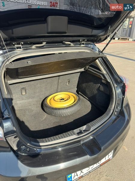 Хэтчбек Mazda 3 2012 в Днепре