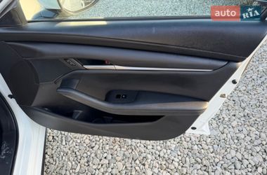 Седан Mazda 3 2021 в Ивано-Франковске