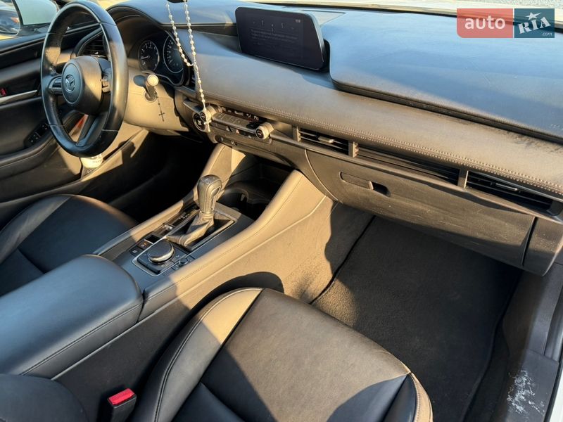 Седан Mazda 3 2021 в Ивано-Франковске