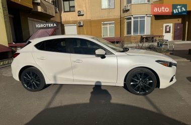 Хэтчбек Mazda 3 2018 в Киеве