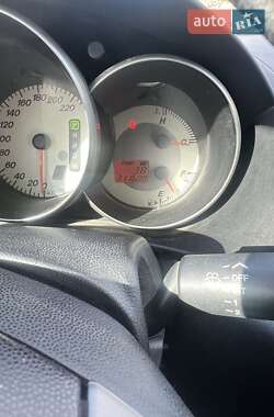 Седан Mazda 3 2006 в Харкові