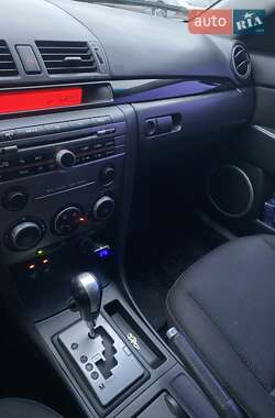 Хэтчбек Mazda 3 2007 в Калиновке