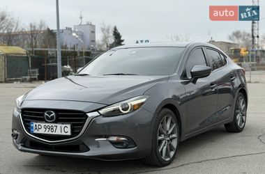 Седан Mazda 3 2016 в Дніпрі