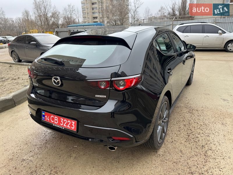 Хэтчбек Mazda 3 2021 в Киеве