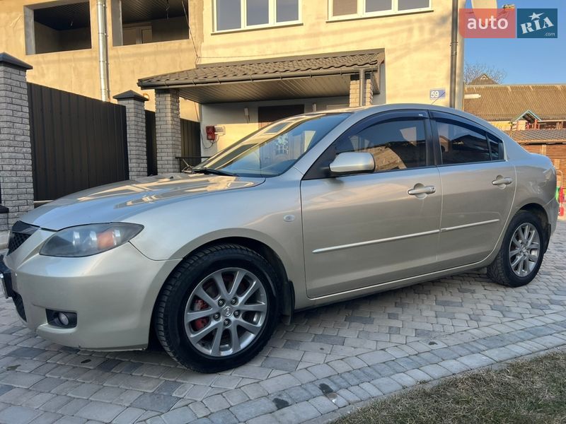 Седан Mazda 3 2008 в Луцке