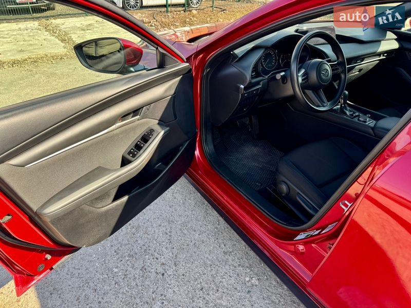 Хэтчбек Mazda 3 2019 в Киеве