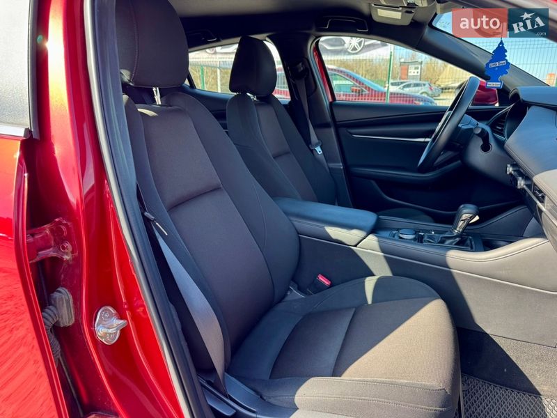 Хэтчбек Mazda 3 2019 в Киеве