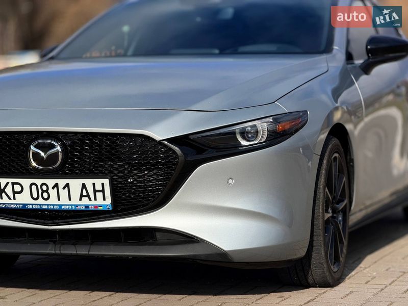 Хэтчбек Mazda 3 2023 в Запорожье