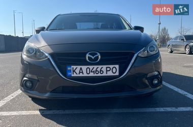 Седан Mazda 3 2014 в Киеве