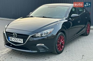 Седан Mazda 3 2015 в Днепре