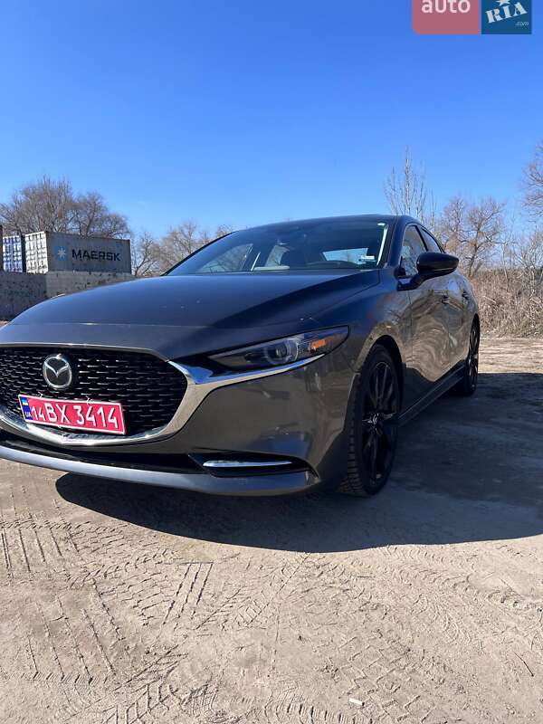 Седан Mazda 3 2021 в Киеве