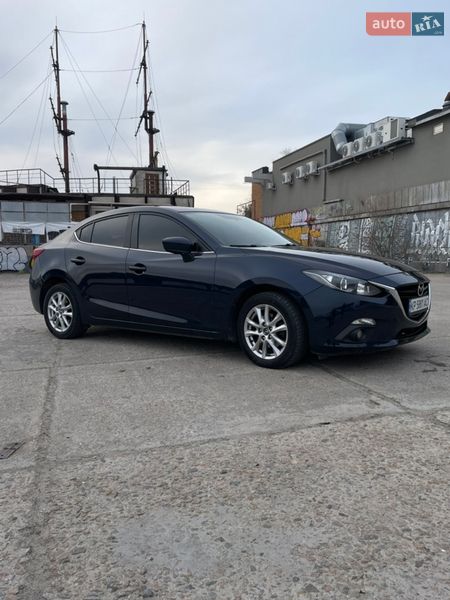 Седан Mazda 3 2015 в Запорожье