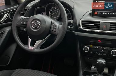 Седан Mazda 3 2015 в Запорожье