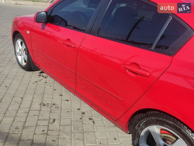 Седан Mazda 3 2006 в Мукачево