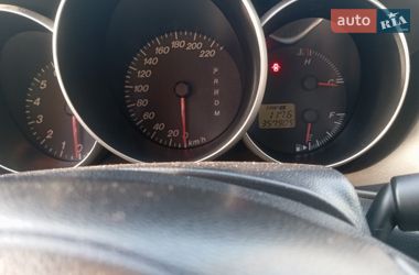 Хэтчбек Mazda 3 2005 в Петропавловской Борщаговке