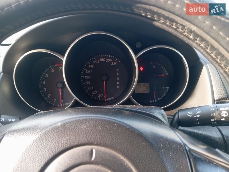 Хэтчбек Mazda 3 2005 в Петропавловской Борщаговке