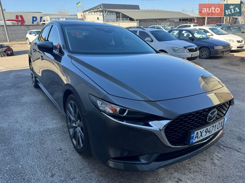 Седан Mazda 3 2019 в Харькове